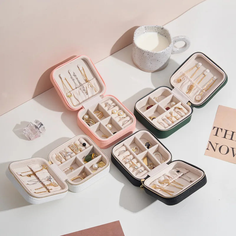 Portable Jewelry Box Jewelry Organizer Display Travel Jewelry Case Boxes Jewelry Leather Storage Zipper Jewelers Jewelry Box